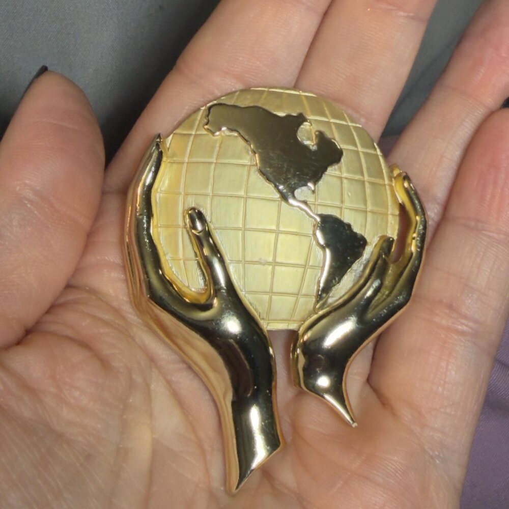 Globe Brooch Gold Tone Black Enamel World Map Pin 2.5 Inch